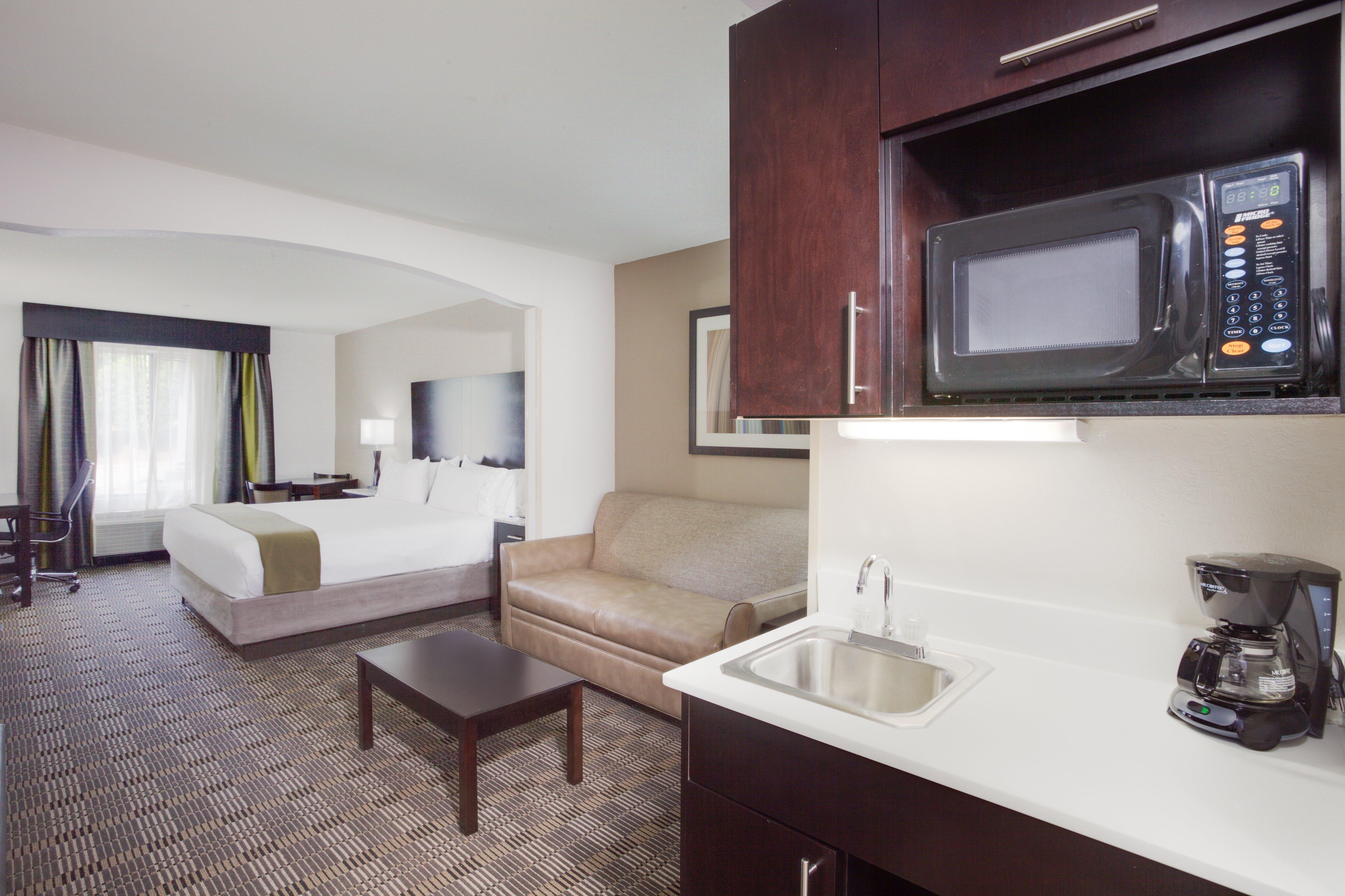 Holiday Inn Express Hotel & Suites Mebane By Ihg Exterior photo